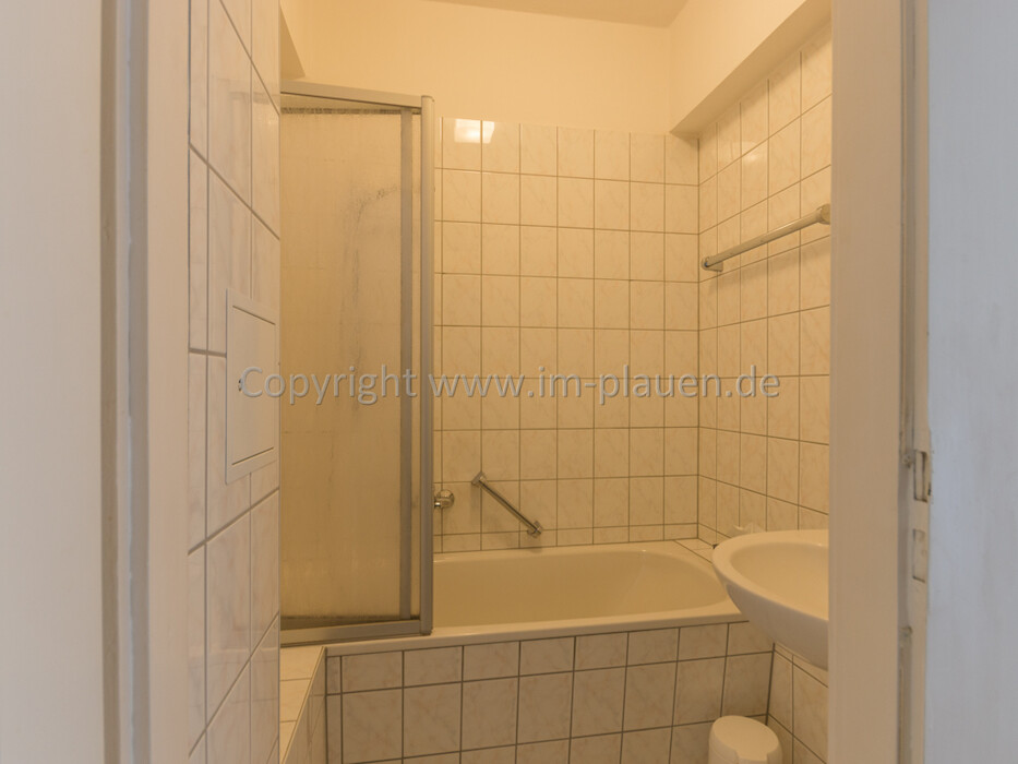 EBK – Süd-Balkon – Bad mit Fenster | 2-Zimmer-Wohnung Plauen Haselbrunn - Foto 3