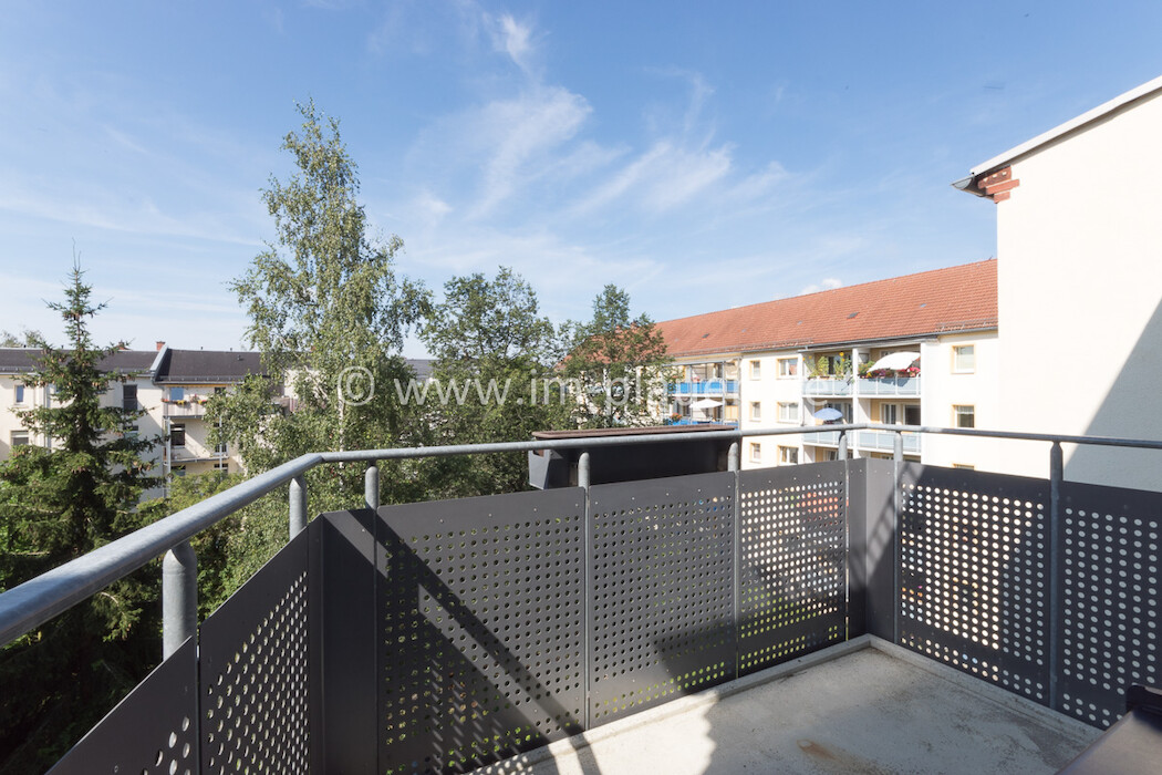 Balkon - separates WC - Badewanne - 76 m² | 3-Zimmer-Wohnung Plauen Haselbrunn - Photo 2