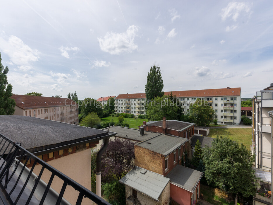 Einbauküche - Badewanne - Weitblick - Laminat | 3-Zimmer-Wohnung Plauen Haselbrunn - Photo 4