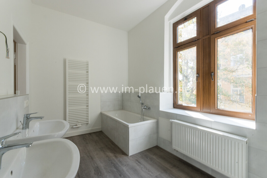 Balkon - Kamin - Tageslichtbad - Dusche | 2-Zimmer-Wohnung Plauen Westend - Foto 2