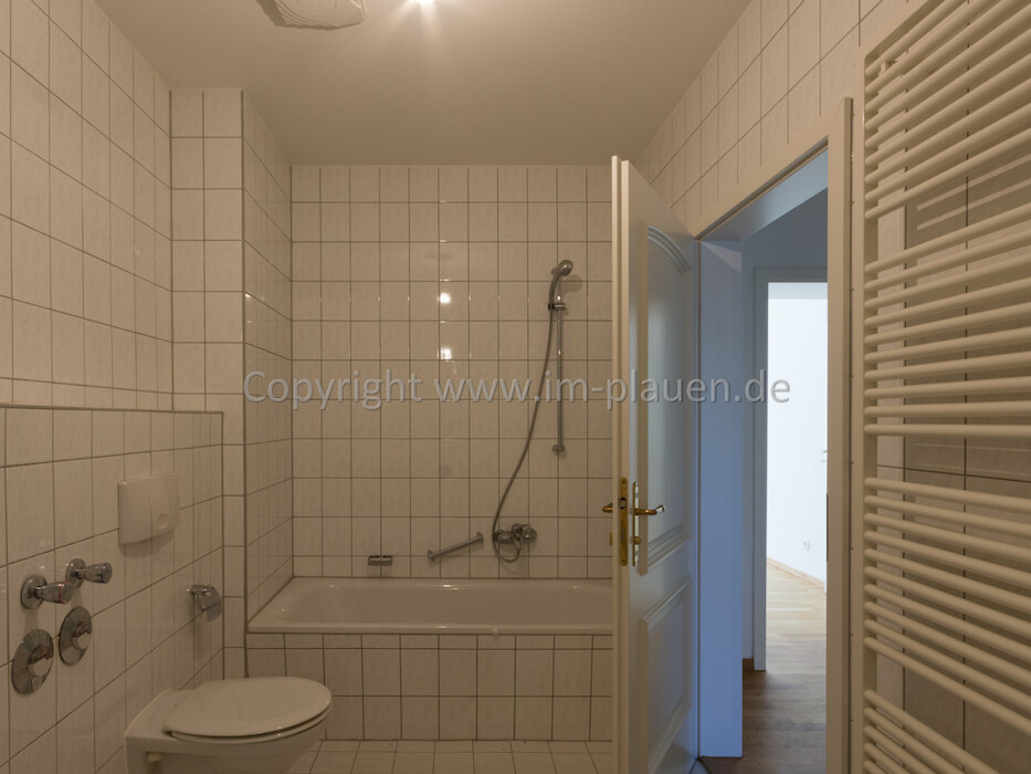 Balkon - Badewanne - Parkettboden - renoviert | 2-Zimmer-Wohnung Plauen Seehaus - Foto 4