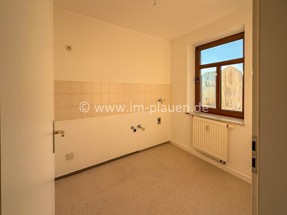 Balkon - Badewanne - Laminat - Stellplatz | 2-Zimmer-Wohnung Plauen Westend - Foto 1