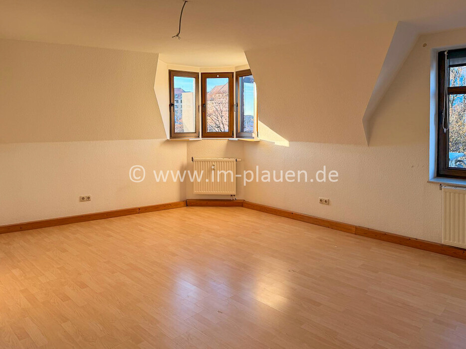 Balkon - Badewanne - Laminat - Stellplatz | 2-Zimmer-Wohnung Plauen Westend - Foto 1