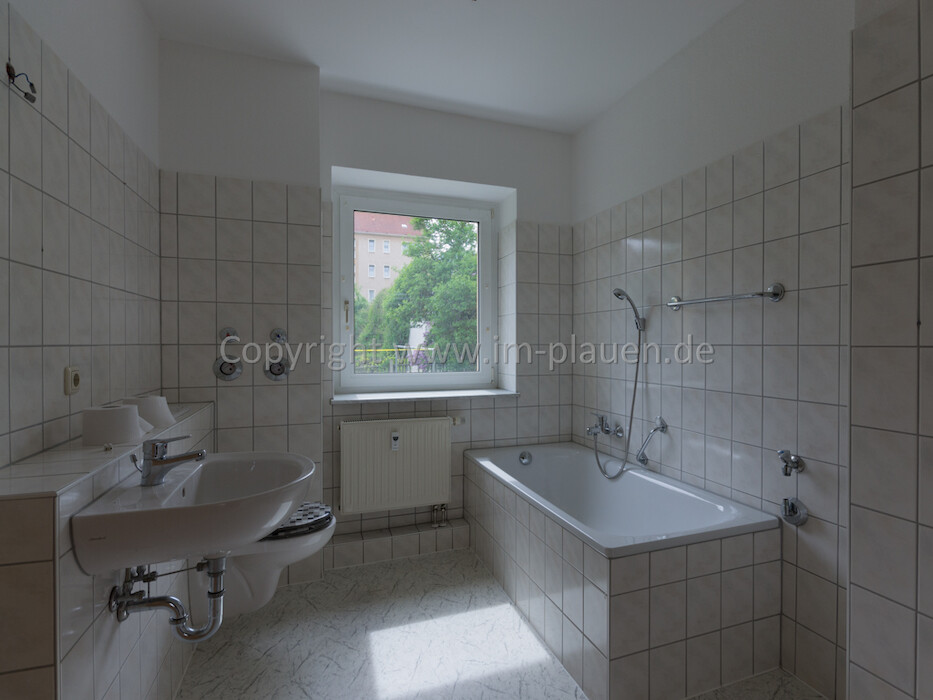 Balkon - Bad mit Fenster - 72 m² | 2-Zimmer-Wohnung Plauen Haselbrunn - Foto 5
