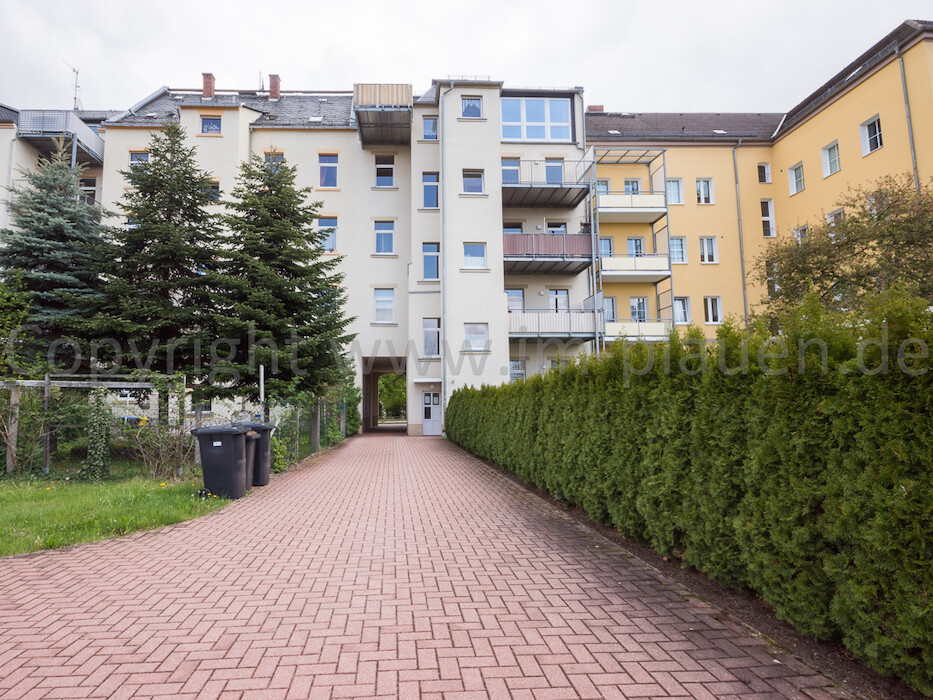 4-Raum-Dachgeschosswohnung mit Balkon und Weitblick in Plauen Südvorstadt zur Miete - Foto 3