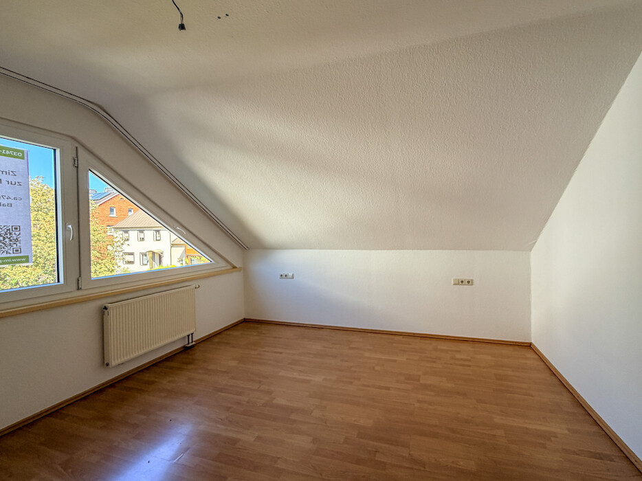 Balkon – Außenstellplatz – Bad mit Fenster | 2-Zimmer-Wohnung Plauen Neundorf - Photo 3