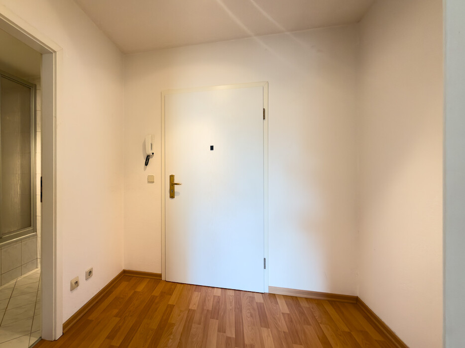 EBK – Stadtzentrum – sofort frei 1-Zimmer-Wohnung Plauen - Foto 4