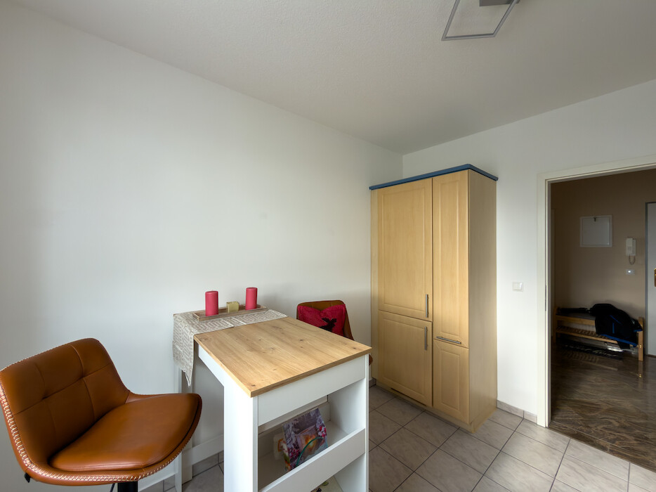 Möbliert – Aufzug – Tiefgarage | 3-Zimmer-Wohnung Plauen Reusa - Foto 4