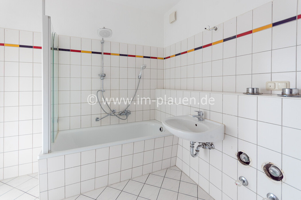 EBK – Balkon – 85 m² Wohnfläche | 2-Zimmer-Wohnung Plauen Hradschin - Photo 2