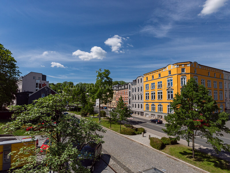 Balkon – Tiefgarage | 1-Zimmer-Wohnung Auerbach Zentrum - Foto 5