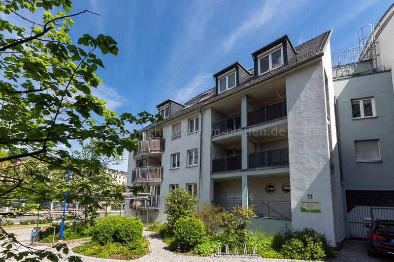 Balkon – Tiefgarage | 1-Zimmer-Wohnung Auerbach Zentrum - Foto 5