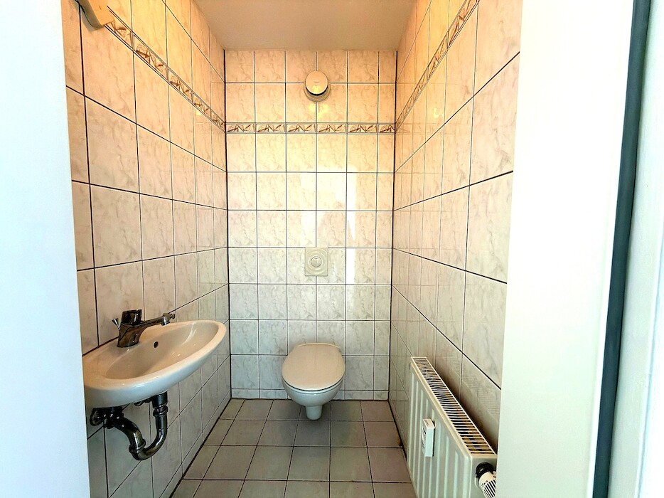Großzügige 4-Raum-Maisonette mit Aufzug in zentraler Lage von Plauen - Photo 1