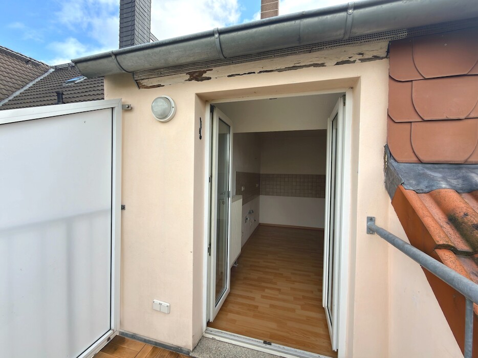 Renovierte 3-Raum-Maisonette mit Balkon in Plauen-Preißelpöhl - Photo 3